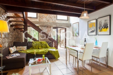 (RENTED) Spacious 2 Bedroom Duplex Apartment With Private Terrace