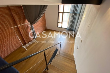 Spacious Triplex in Gated Community with 2 Parking Spaces in Poble Nou